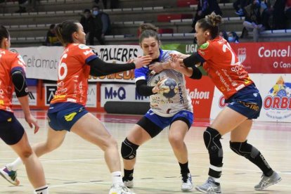 Porriño-Caja Rural Aula, partido de ida de la Copa de la Reina. /V. G. DE GARIBAY