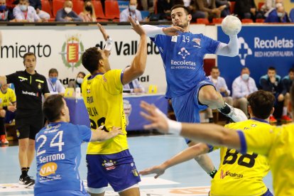 Recoletas Atlético Valladolid - Bidasoa. / J. M. LOSTAU