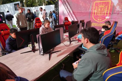 18 11 14 15 143890252