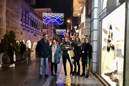 Fotos del I Concurso de Decoración Navideña de Calles Comerciales de Barrios de Valladolid. - E.M.