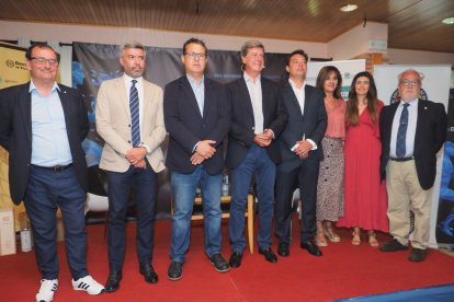 Cayetano Martínez de Irujo en Los Desayunos de la APDV en la Real Sociedad Hípica de Valladolid. / M. G. EGEA / APDV