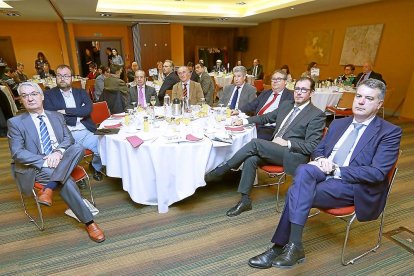 Abel López (Michelin), Julio Casado (Mercadona), Cipriano García (Caja Rural Zamora), José Antonio Arias (El Mundo CyL), Juan Carlos Díaz (Edigrup), Rafael Tortuero (Ibermutuamur),  Ismael Pérez (ONCE) y Alberto Alonso (Institución Ferial de CyL).