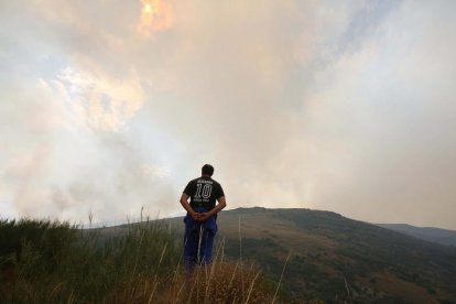 INCENDIO EN LA CABRERA LEONESA
