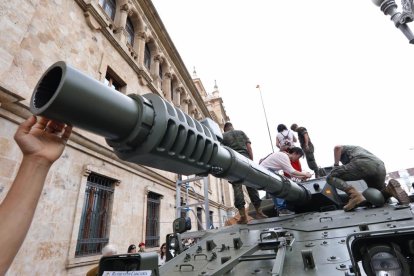 Celebración del Día de las Fuerzas Armadas en Valladolid.- PHOTOGENIC