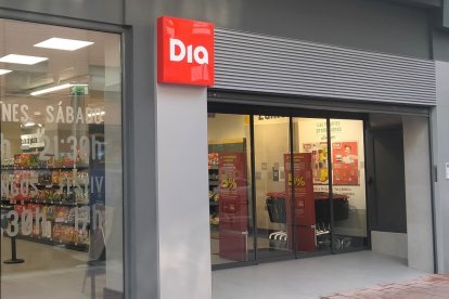 Fachada de la nueva tienda de Dia en Valladolid. -EQUIPO OGILVY DIA