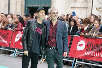 Alejo Stivel y Ariel Rot en la alfombra verde de la clausura de la 67ª Semana Internacional de Cine de Valladolid. -ICAL