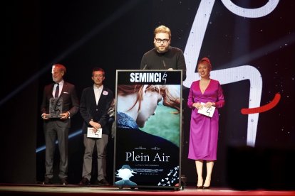 Raúl Herrera, de 'Pleim Air', en la gala de clausura de la 67ª Seminci. -ICAL