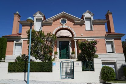 Calle de La Valquiria  en el barrio de Fuente Berrocal. J.M. LOSTAU