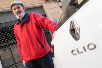 Joaquín González, ex empleado de la fábrica de Renault Valladolid. J.M.LOSTAU