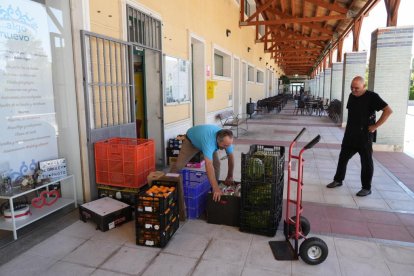 Restaurante El Hueco en la plaza de la Ópera en el barrio de Fuente Berrocal. J.M. LOSTAU