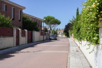 Calle de Otelo en el barrio de Fuente Berrocal. J.M. LOSTAU