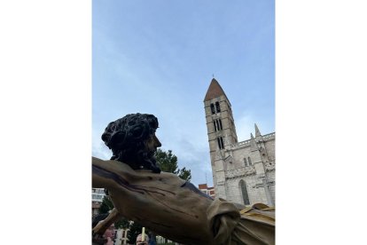 Vía Crucis procesional del Cristo de los Carboneros. COFRADÍA DE LAS ANGUSTIAS
