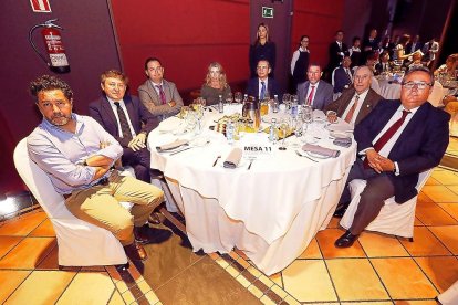 Marcos Díez y Samuel Folgueral (USE Bierzo), José María Sánchez y Sandra Martínez (Iberaval), Juan Carlos de Margarida (Colegio Economistas Valladolid), Carlos Magdaleno (Ambuibérica), José Ramón Perán (Cartif), Rafael Tortuero (Ibermutuamur).