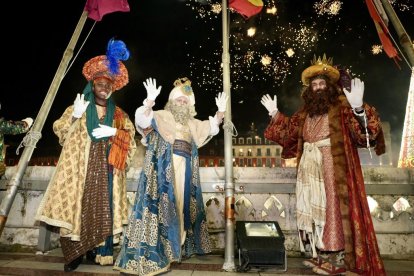 Los Reyes Magos llenan de ilusión las calles de Valladolid. PHOTOGENIC