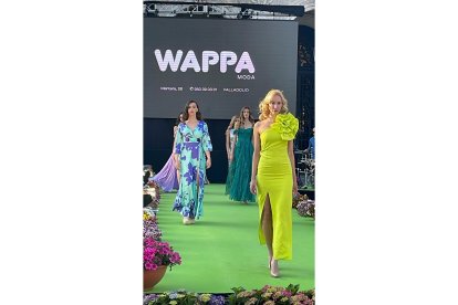 Desfile de Festiva en Valladolid, organizado por FECOSVA. -E.M.