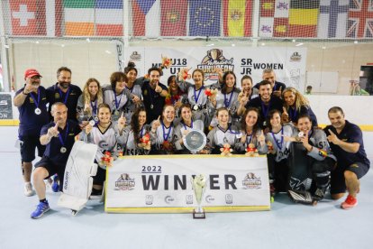 Celebración del Europeo sénior femenino de Hockey Línea en Valladolid. / LOSTAU
