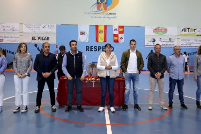 Clausura de las competiciones de baloncesto en Olmedo. / E. M.