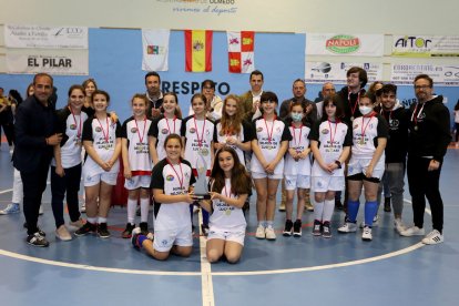 Clausura de las competiciones de baloncesto en Olmedo. / E. M.
