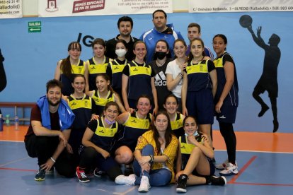 Clausura de las competiciones de baloncesto en Olmedo. / E. M.