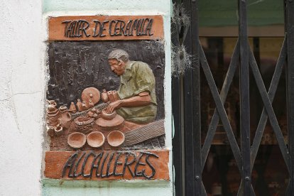 CALLE ISIDRO POLO. J. M. LOSTAU