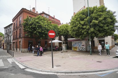 PLAZA DE LOS CIEGOS. J. M. LOSTAU