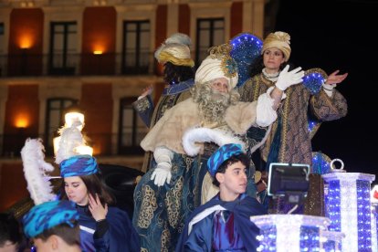 Los Reyes Magos llenan de ilusión las calles de Valladolid. PHOTOGENIC