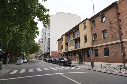 CALLE MIRABEL RESIDENCIA JUVENIL JOSÉ MONTERO II. J. M. LOSTAU