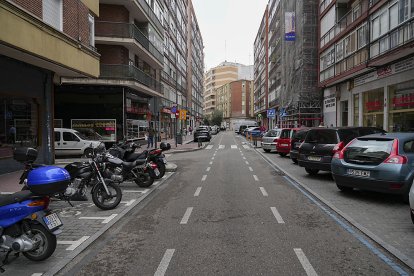 CALLE IMPERIAL. J. M. LOSTAU