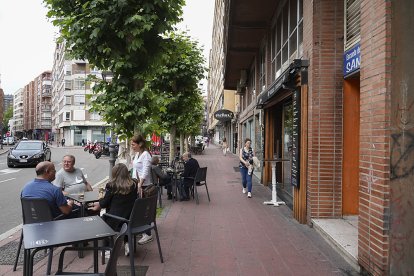CALLE ESTEBAN GARCÍA CHICO. J. M. LOSTAU