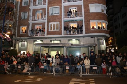 Los Reyes Magos llenan de ilusión las calles de Valladolid. PHOTOGENIC
