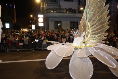 Los Reyes Magos llenan de ilusión las calles de Valladolid. PHOTOGENIC