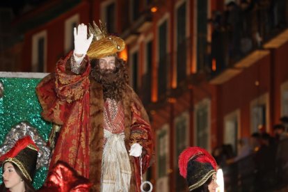 Los Reyes Magos llenan de ilusión las calles de Valladolid. PHOTOGENIC