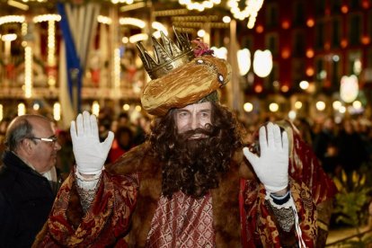 Los Reyes Magos llenan de ilusión las calles de Valladolid. PHOTOGENIC