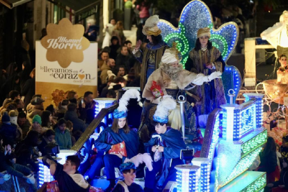 Los Reyes Magos llenan de ilusión las calles de Valladolid. PHOTOGENIC