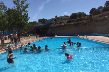 Piscina del complejo acuático Gran Florida en Castronuño.- GRAN FLORIDA