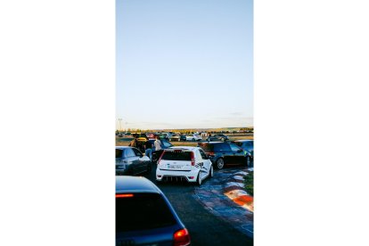 Las carreras de velocidad, también conocidas como 'lanzadas', en el Circuito FK1 Internacional de Villaverde de Medina. -MCARTHUR_76