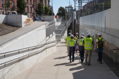 Obras del paso peatonal de Panaderos.- J.M.LOSTAU