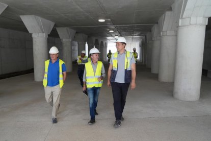 Obras del paso peatonal de Panaderos.- J.M.LOSTAU