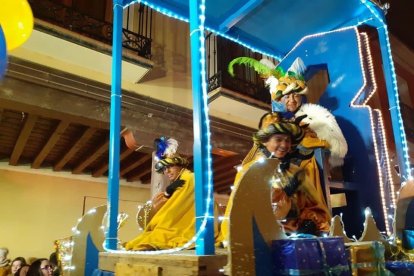 Los Reyes Magos llegan a Medina de Rioseco por el Canal de Castilla. -AYUNTAMIENTO RIOSECO