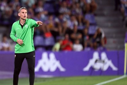 Beccacece en la banda de Zorrilla. / LALIGA