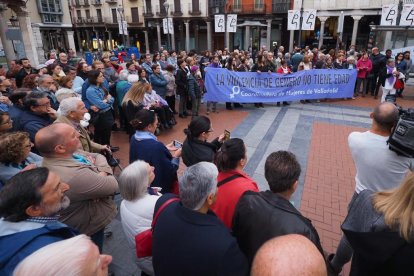 Concentración en repulsa por el asesinato de una enfermera vallisoletana en Bruselas. PHOTOGENIC