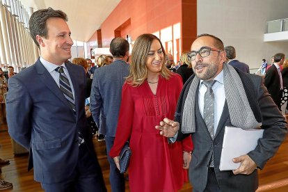 Álvaro Durán, Virgina Barcones y Luis Rey.