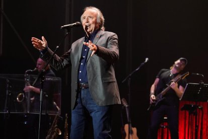 Serrat se despide de Valladolid. J.M. Lostau