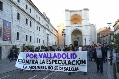 Manifestación por el desalojo de La Molinera. J.M. LOSTAU