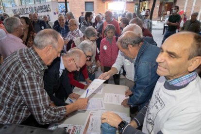 Concentración de plataforma por el soterramiento en Valladolid PHOTOGENIC
