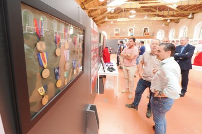 Inauguración de la exposición 'El fútbol de tu vida' en Valladolid. / PHOTOGENIC