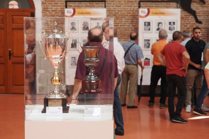 Inauguración de la exposición 'El fútbol de tu vida' en Valladolid. / PHOTOGENIC