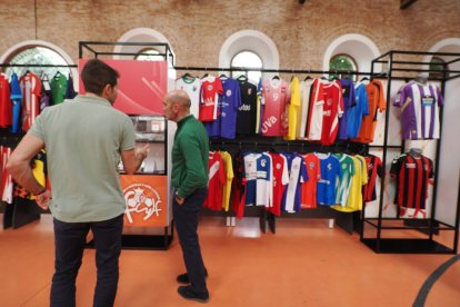 Inauguración de la exposición 'El fútbol de tu vida' en Valladolid. / PHOTOGENIC
