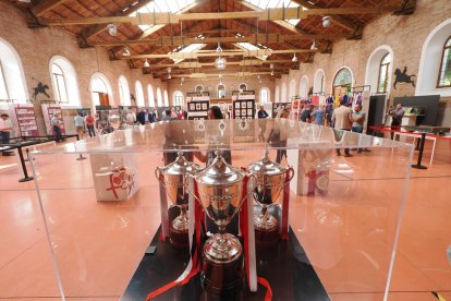 Inauguración de la exposición 'El fútbol de tu vida' en Valladolid. / PHOTOGENIC