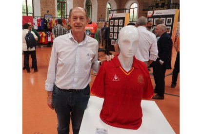 Inauguración de la exposición 'El fútbol de tu vida' en Valladolid. / PHOTOGENIC